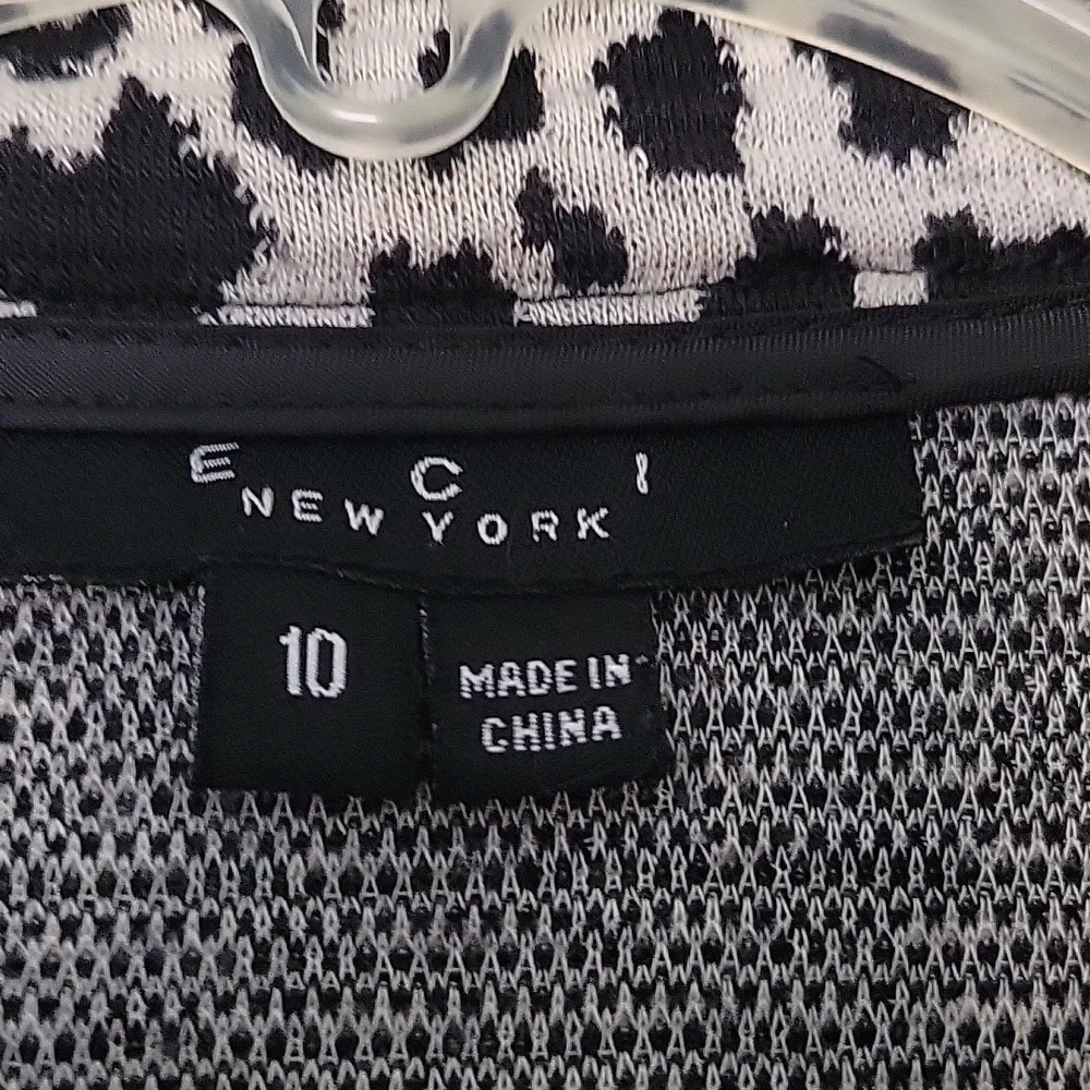Jacket - Picture 2 of 4